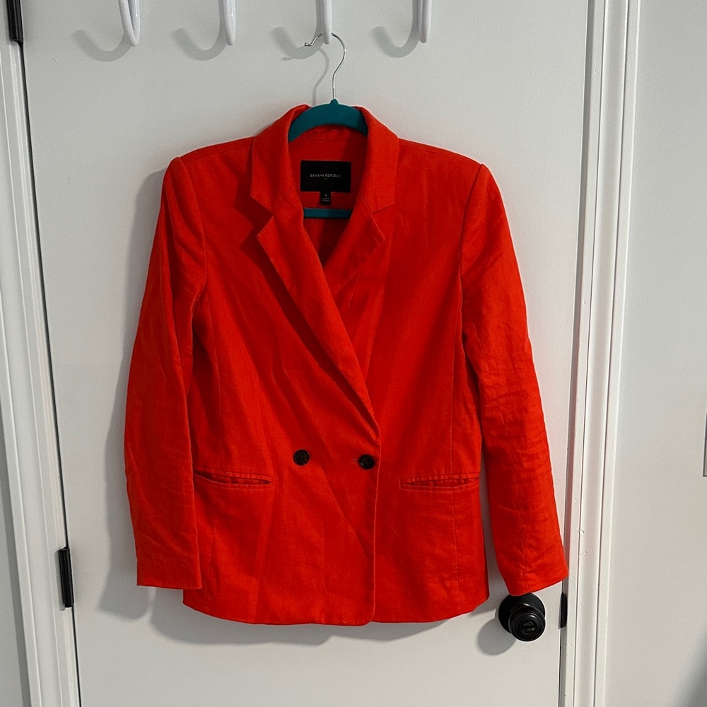 Banana Republic Linen/Cotton blend blazer, ORANGE, size 4.